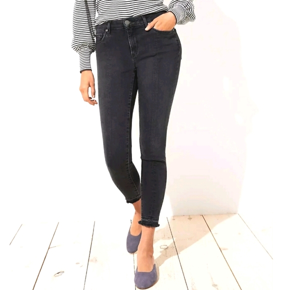 LOFT Denim - NWOT Loft Black Wash Modern Skinny Mid-rise Jeans